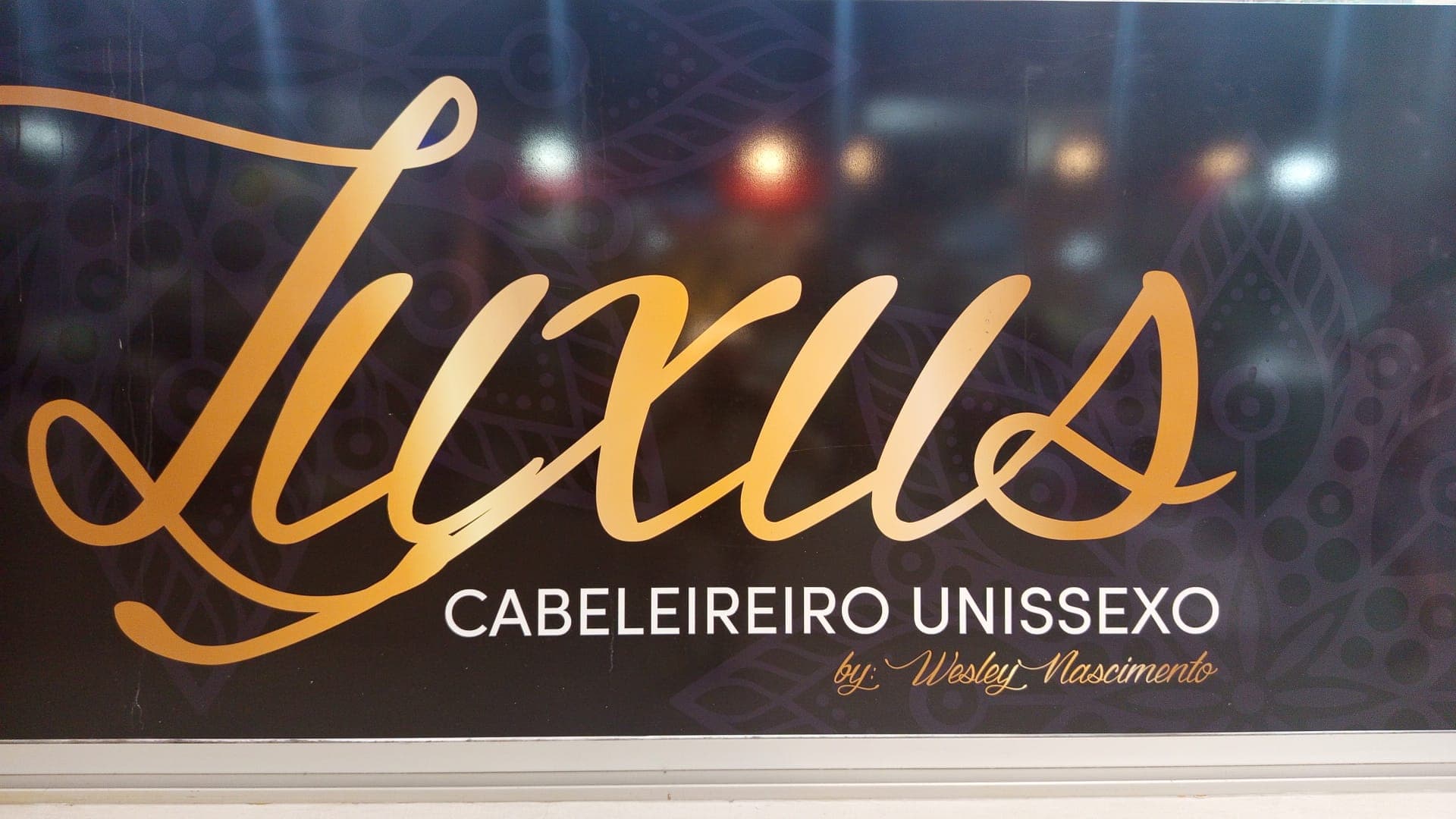 Luxus — Cabeleireiro Unissexo